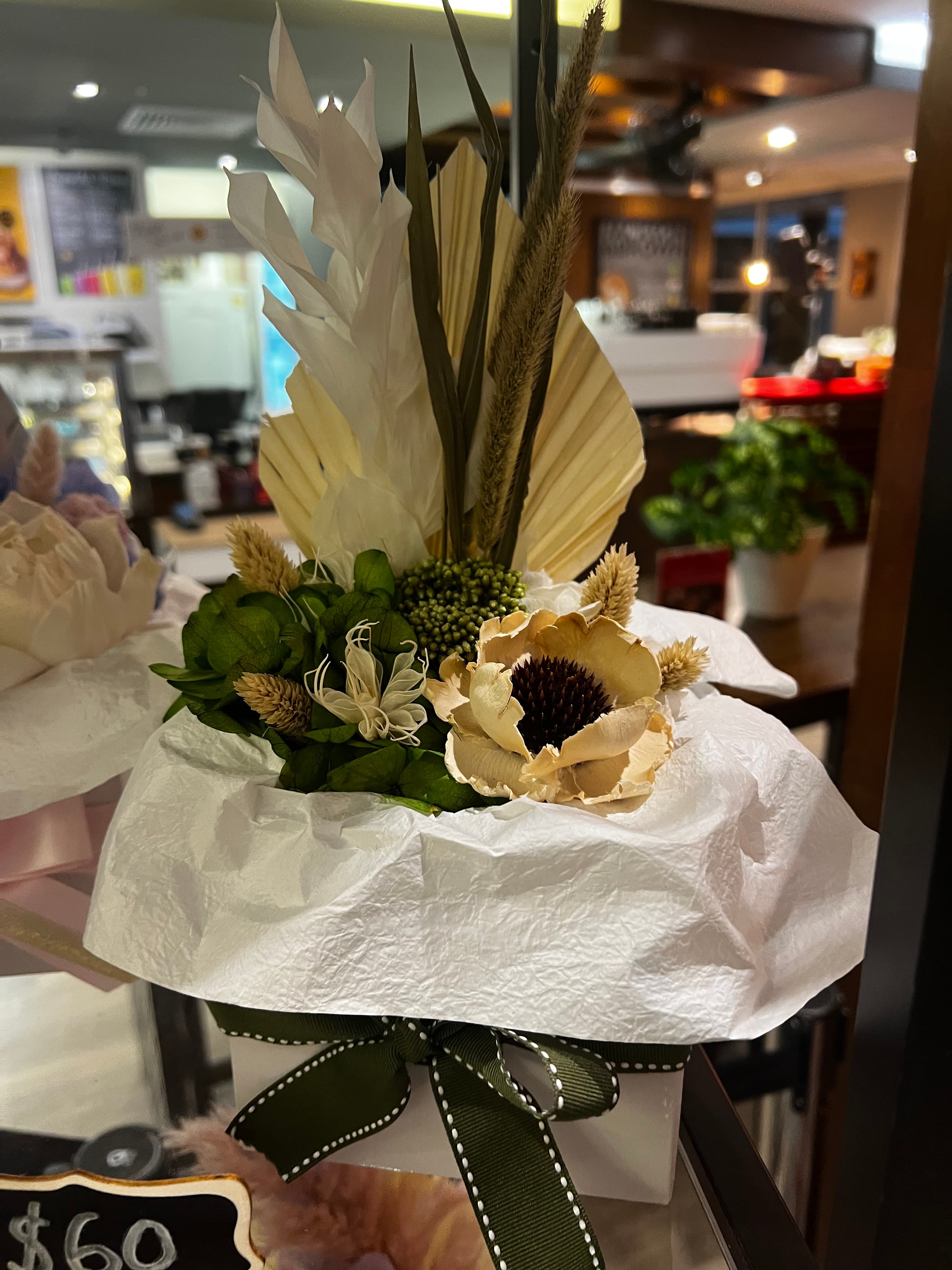 Dried Flowers vs Fresh Flowers: Cost Per Day Breakdown in Australia